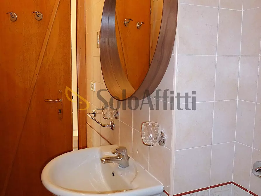 Immagine 15 di Monolocale in affitto  in Corso Trento Trieste 53 a San Remo