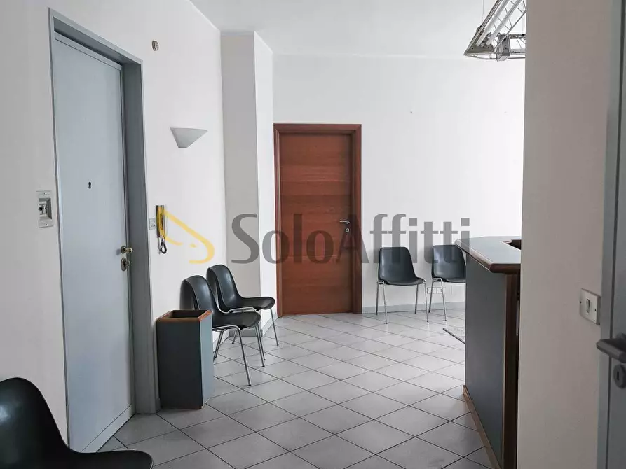 Immagine 4 di Ufficio in affitto  in CORSO TRAIANO 14/11 a Torino
