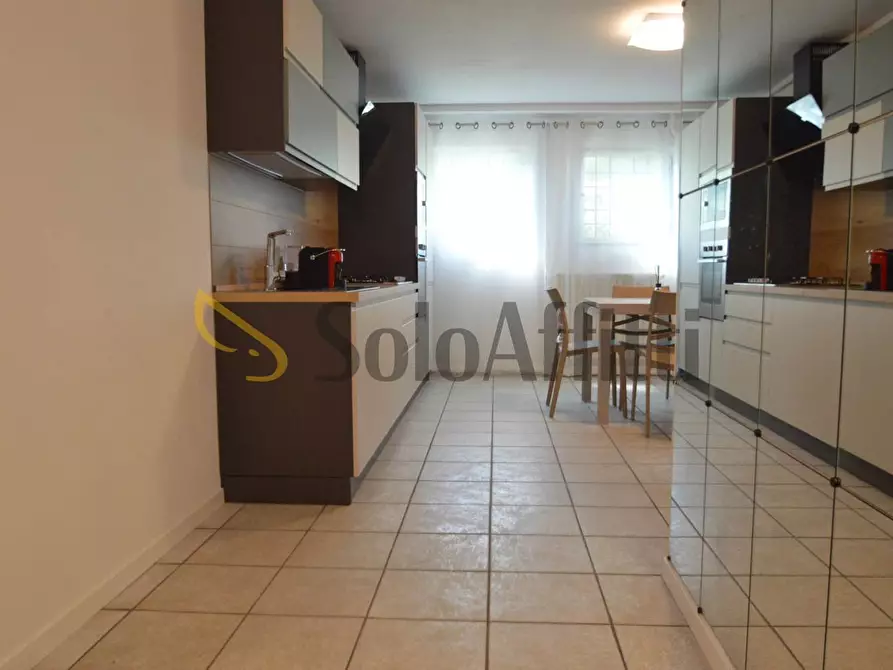 Immagine 4 di Bilocale in affitto  in Viale Monte Amiata 41 a Rozzano
