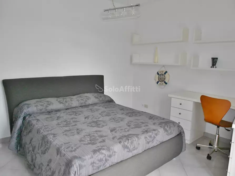 Immagine 18 di Villetta a schiera in affitto  in Via Fiorenzuola di Focara a Fiumicino