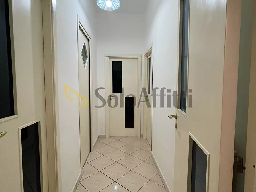 Immagine 5 di Pentalocale in affitto  a Catanzaro