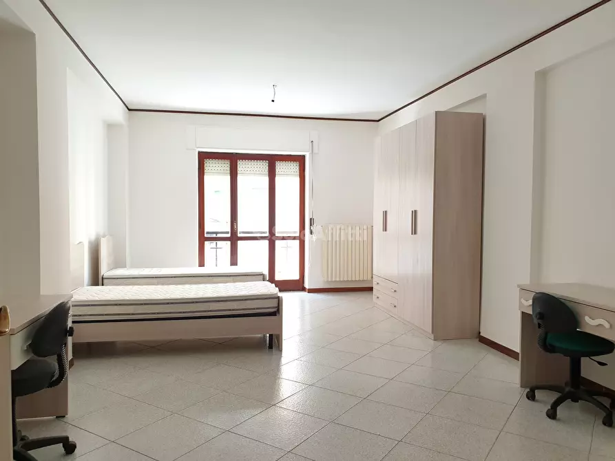 Immagine 5 di Stanza singola in affitto  a Catanzaro