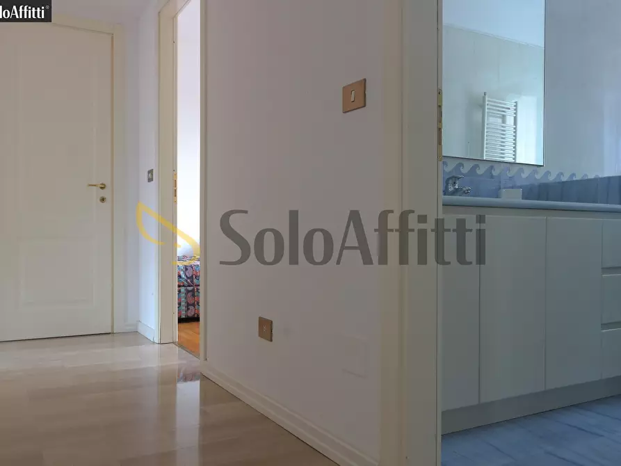 Immagine 31 di Trilocale in affitto  in Piazza Aldo Moro 1 a Cologno Monzese