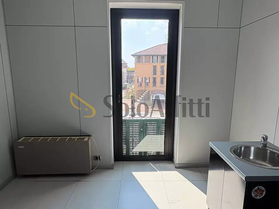 Immagine 10 di Ufficio in affitto  in Piazza Santa Maria 1 a Busto Arsizio