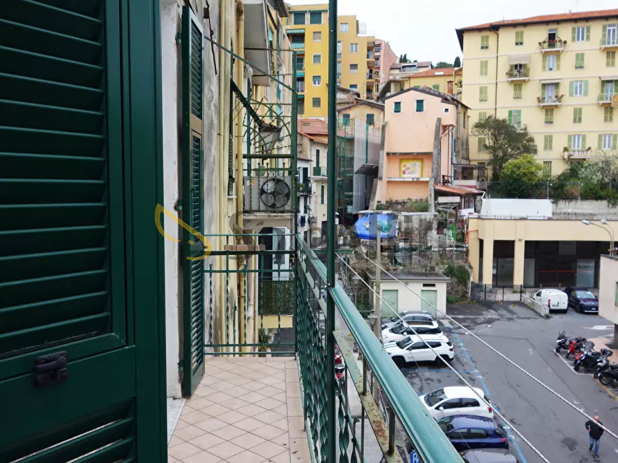 Immagine 13 di Trilocale in affitto  in Via Arnaldo Da Brescia 57 a San Remo