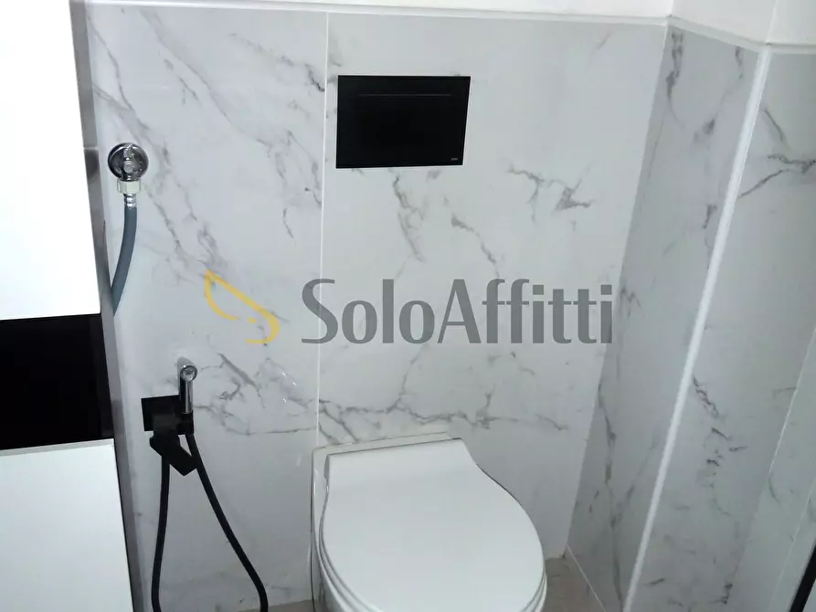 Immagine 13 di Trilocale in affitto  in Strada Bonmoschetto 21 a San Remo