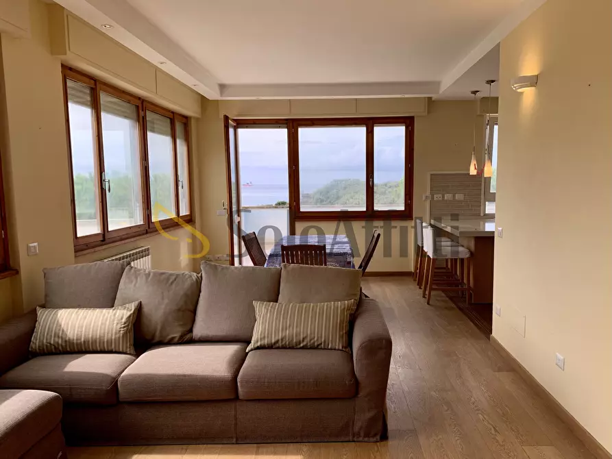 Immagine 7 di Quadrilocale in affitto  in Via dei Pensieri 89 a Livorno