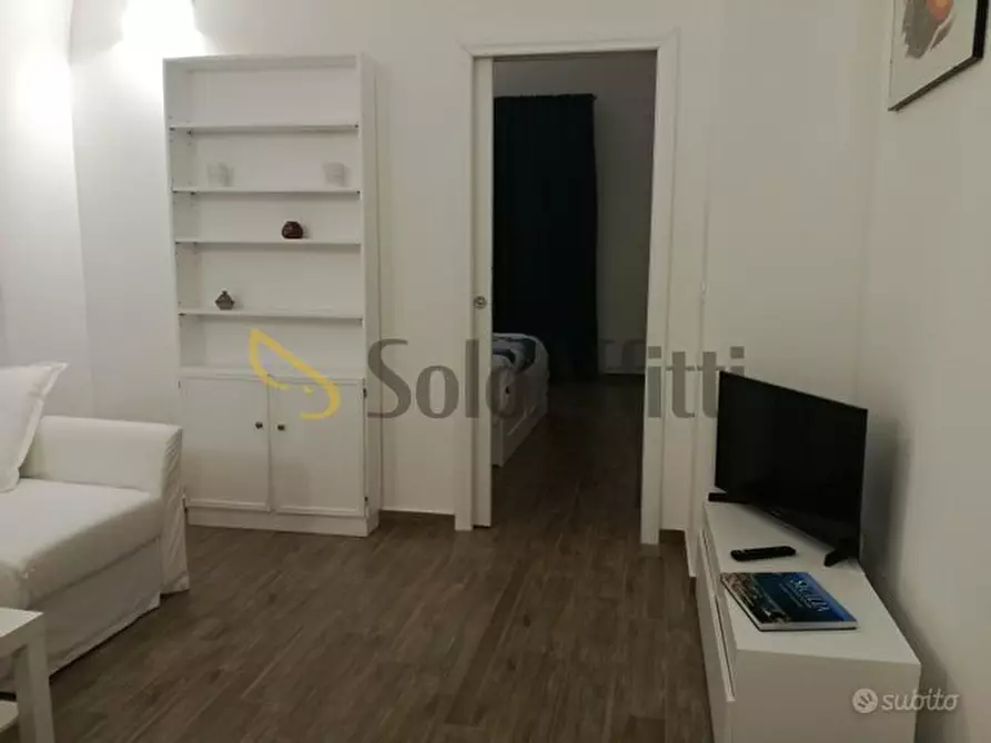 Immagine 4 di Trilocale in affitto  a Catania