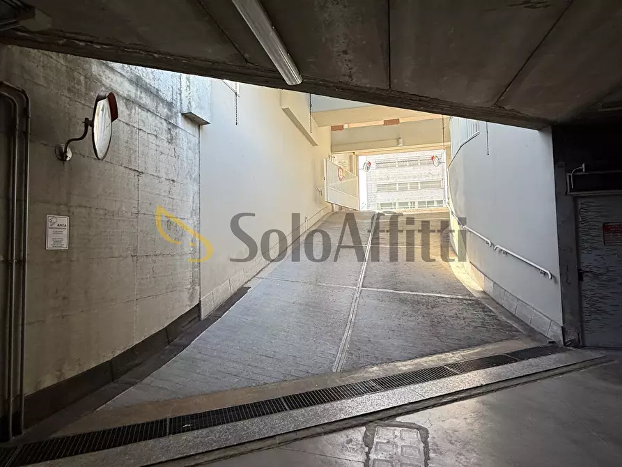 Immagine 9 di Garage in affitto  in Via Arbe 20 a Torino