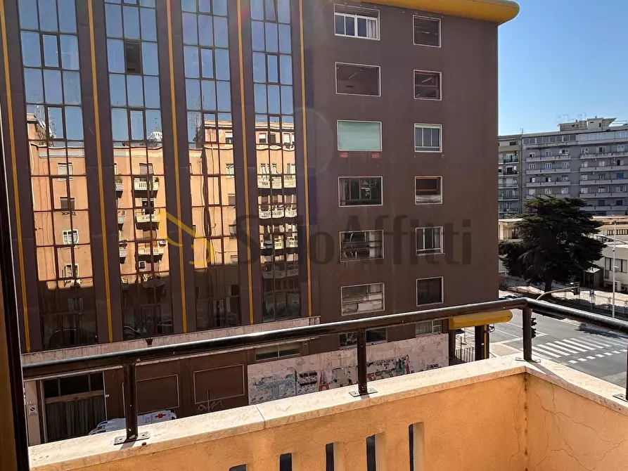 Immagine 9 di Trilocale in affitto  a Cagliari