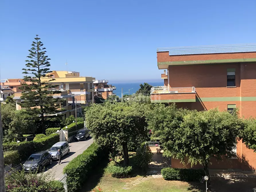 Immagine 16 di Quadrilocale in affitto  in Corso San Francesco a Anzio