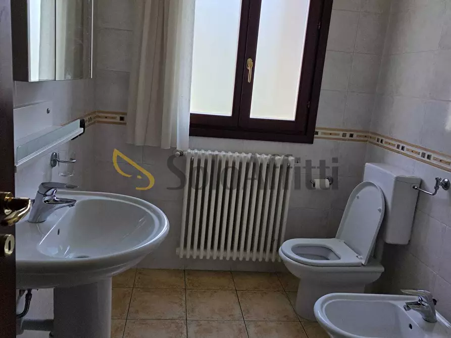 Immagine 5 di Trilocale in affitto  in Via Abetone Superiore a Maranello