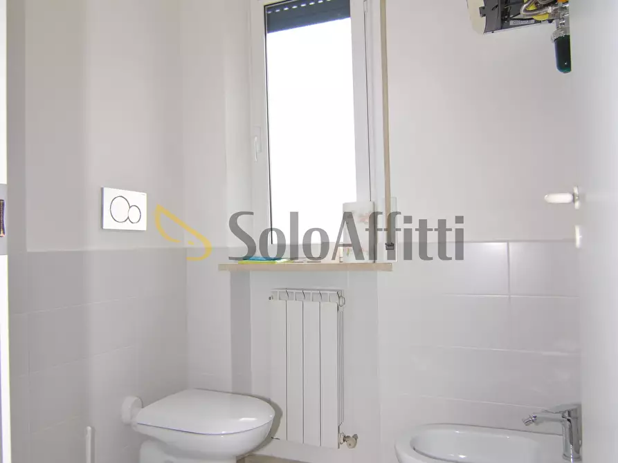 Immagine 14 di Trilocale in affitto  a Livorno
