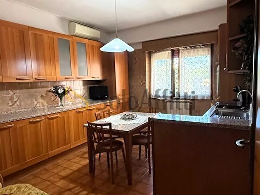 Immagine 11 di Quadrilocale in affitto  in Via Quirino Majorana 171 a Roma