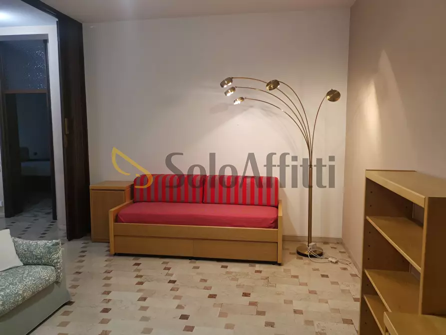 Immagine 6 di Bilocale in affitto  in Via Bainsizza 87 a Caronno Pertusella