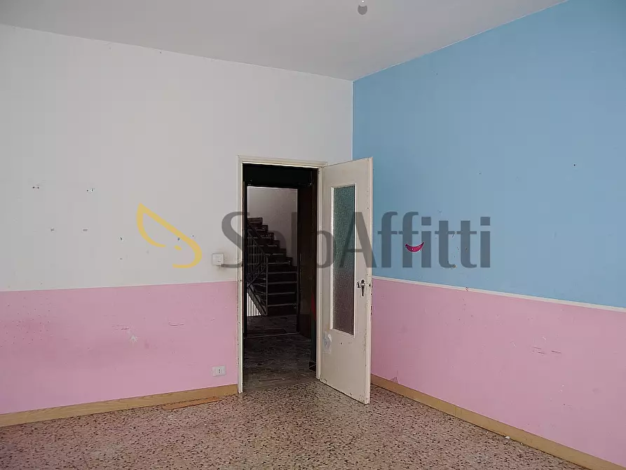 Immagine 3 di Trilocale in affitto  in Via Montello 2 a Settimo Torinese