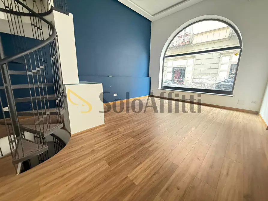 Immagine 1 di Locale commerciale in affitto  in via Colombo 24 a Caserta