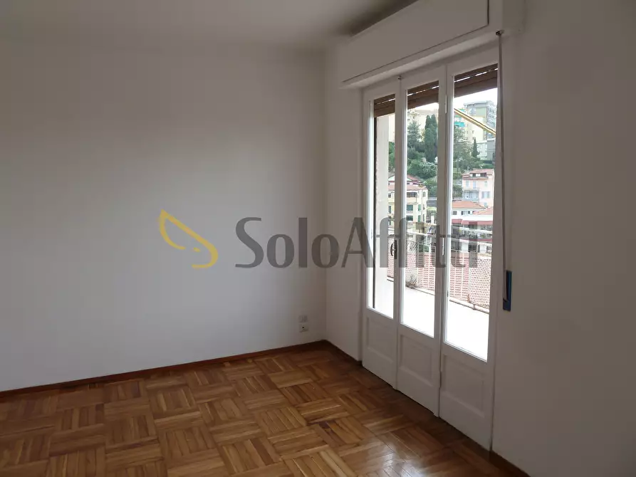 Immagine 2 di Trilocale in affitto  in Via Zeffiro Massa 289 a San Remo