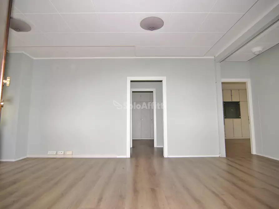 Immagine 3 di Ufficio in affitto  in Via Cairoli 61 a Livorno