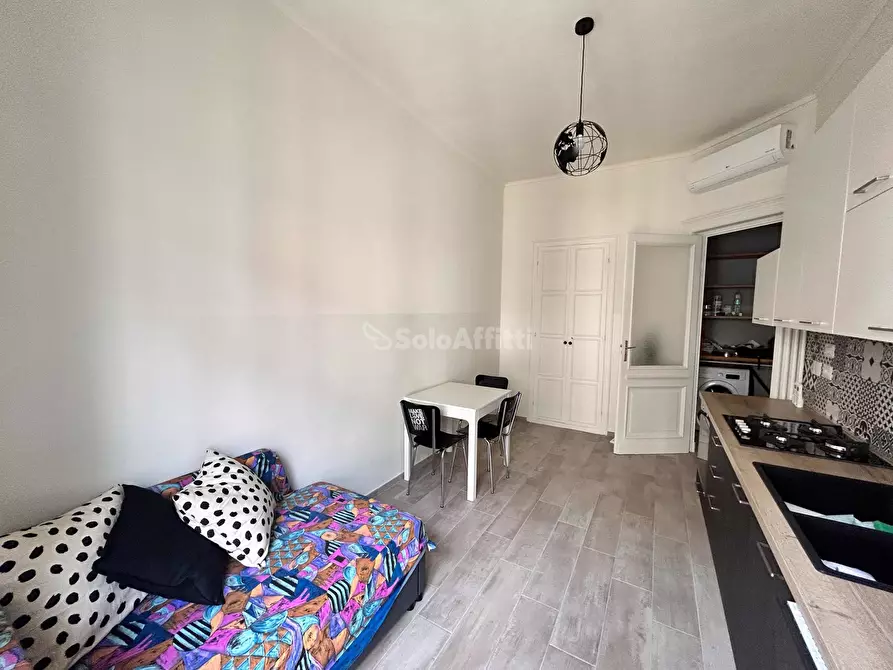 Immagine 7 di Stanza singola in affitto  a Torino