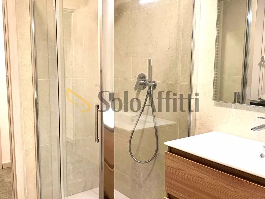 Immagine 6 di Bilocale in affitto  a Seregno