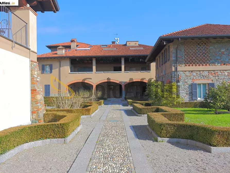 Immagine 1 di Trilocale in affitto  in Via Lega Lombarda 1 a Castello Di Brianza