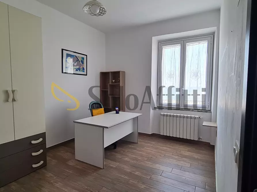 Immagine 11 di Trilocale in affitto  a Catanzaro