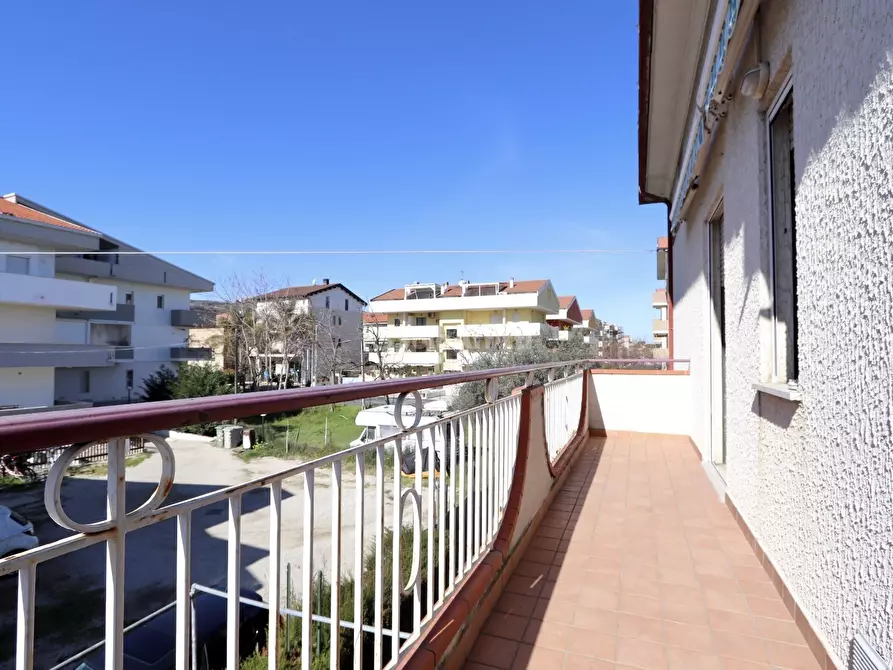 Immagine 4 di Bilocale in affitto  in Via Giuseppe Ungaretti 10 a Tortoreto