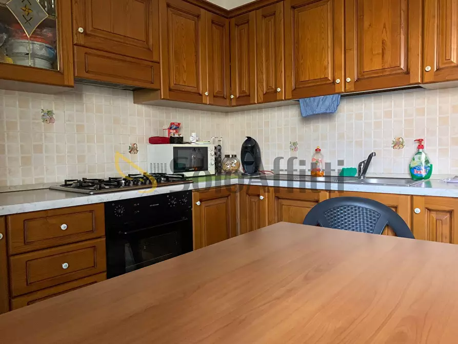 Immagine 9 di Quadrilocale in affitto  a Cagliari