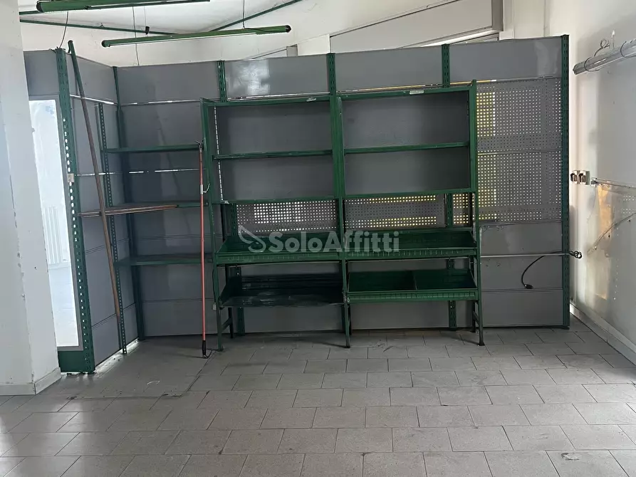 Immagine 5 di Locale commerciale in affitto  in Via Nazario Sauro SNC a Baranzate