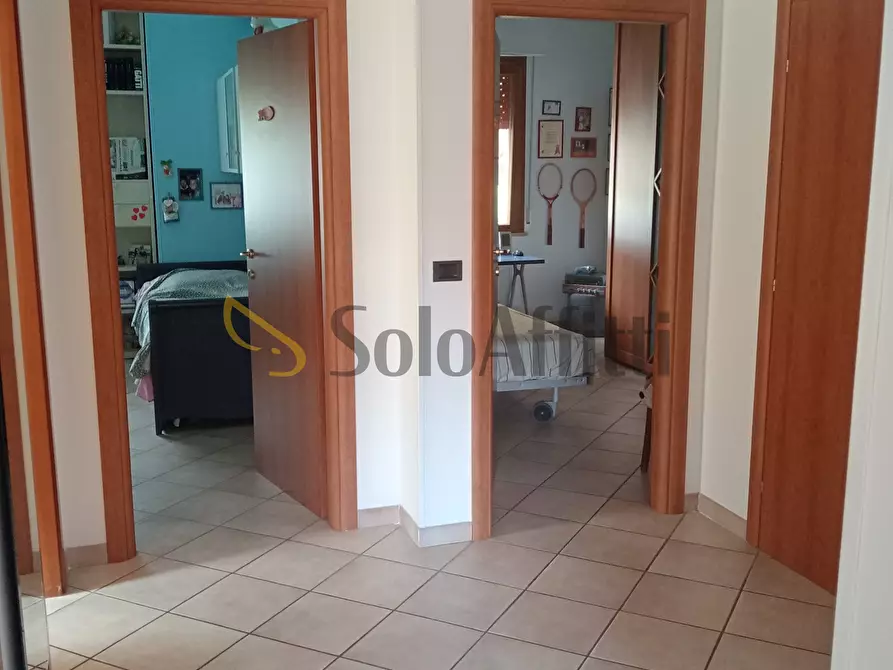 Immagine 18 di Quadrilocale in affitto  a Falconara Marittima