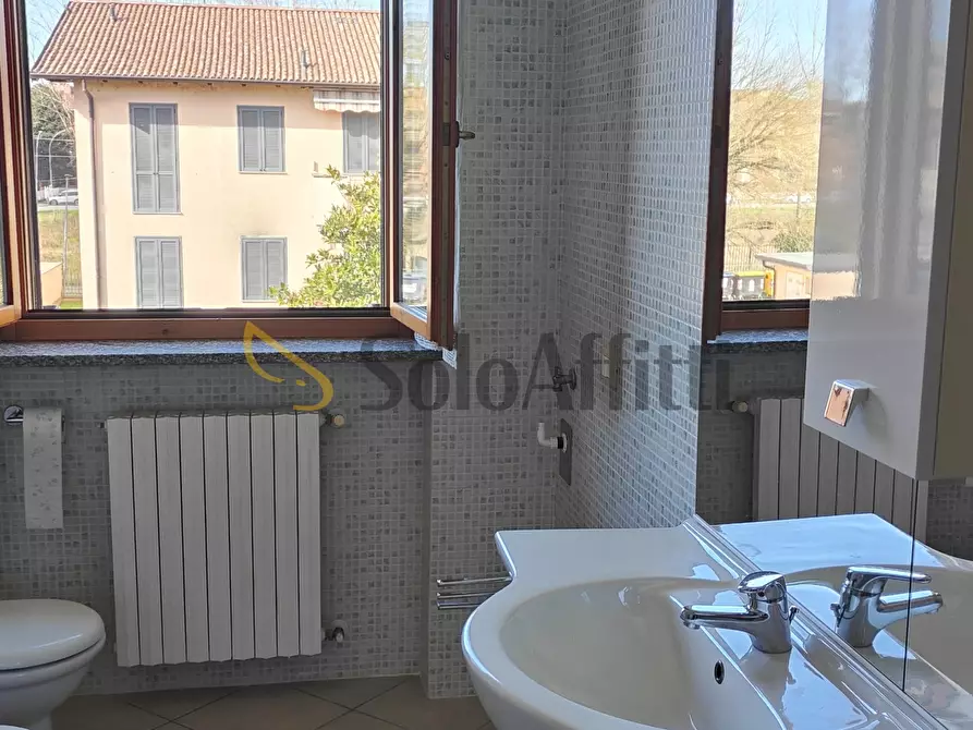 Immagine 19 di Bilocale in affitto  in Viale Cremona a Pavia