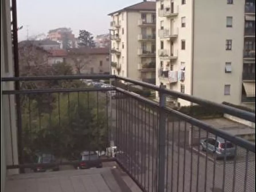 Immagine 12 di Trilocale in affitto  a Gallarate