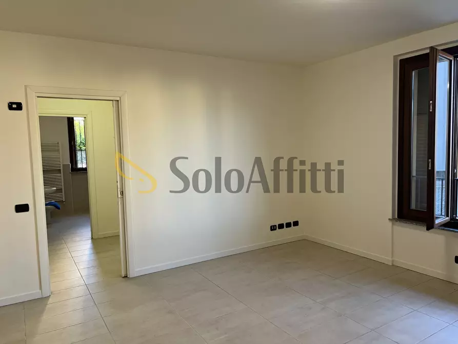 Immagine 6 di Trilocale in affitto  a Rovellasca