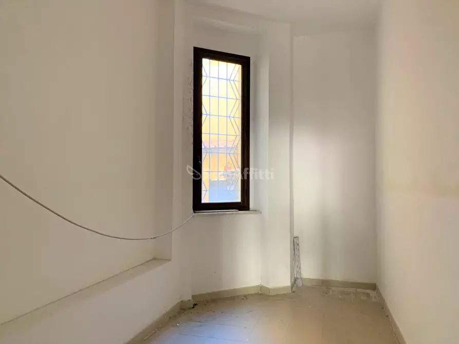 Immagine 5 di Locale commerciale in affitto  a Catanzaro