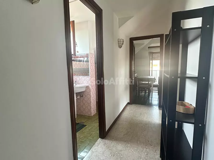 Immagine 8 di Bilocale in affitto  in Via dei Tigli a Anzio