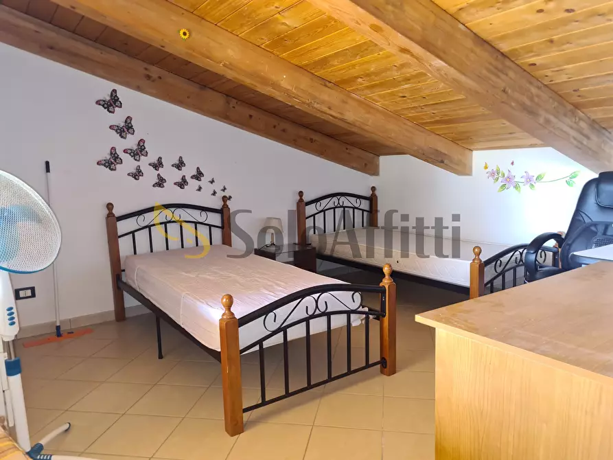 Immagine 12 di Stanza singola in affitto  a Catanzaro