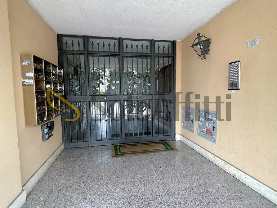 Immagine 22 di Trilocale in affitto  in Via Erminio Macario 60 a Roma