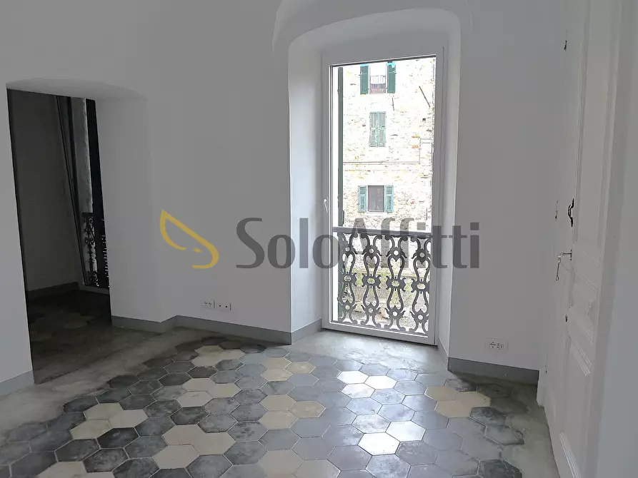 Immagine 12 di Trilocale in affitto  in Piazza Dante Alighieri 4 a Bordighera