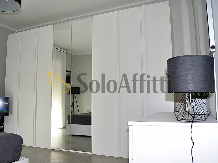 Immagine 15 di Trilocale in affitto  in Via Chiomo 5 a Settimo Torinese