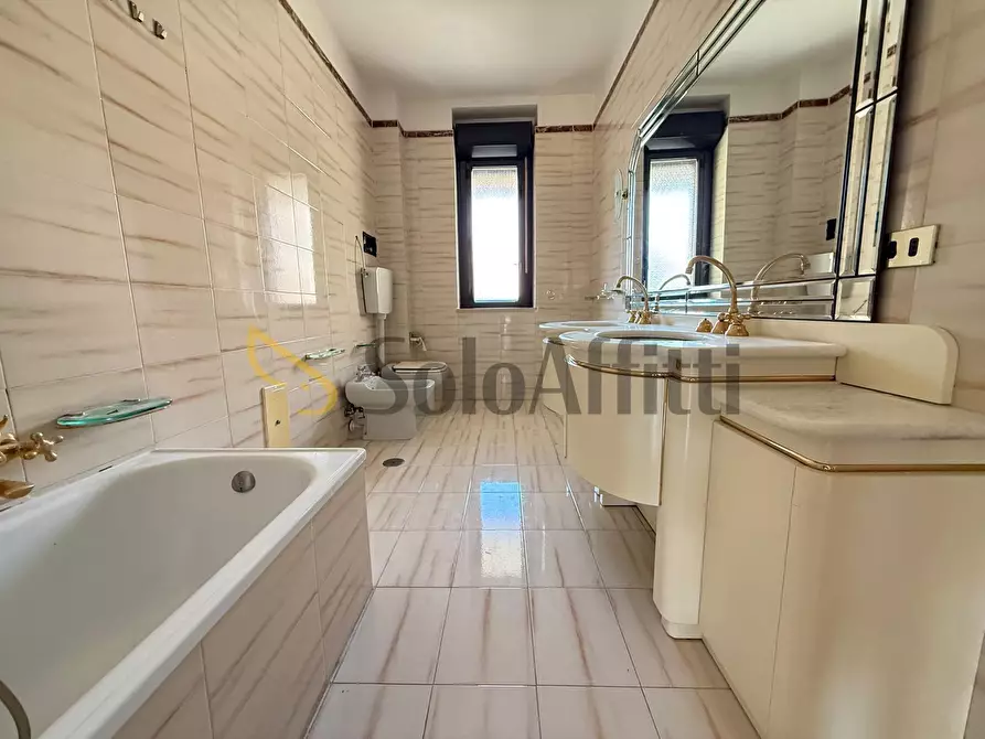 Immagine 25 di Quadrilocale in affitto  in Via Pier Paolo Pasolini 47 a Caserta