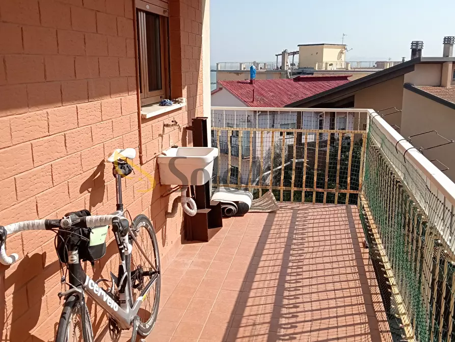 Immagine 6 di Trilocale in affitto  a Falconara Marittima