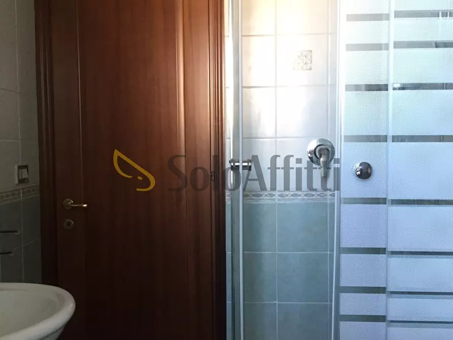 Immagine 12 di Trilocale in affitto  a Cagliari