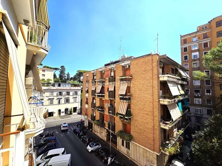 Immagine 20 di Bilocale in affitto  in Via Leone IX 14 a Roma