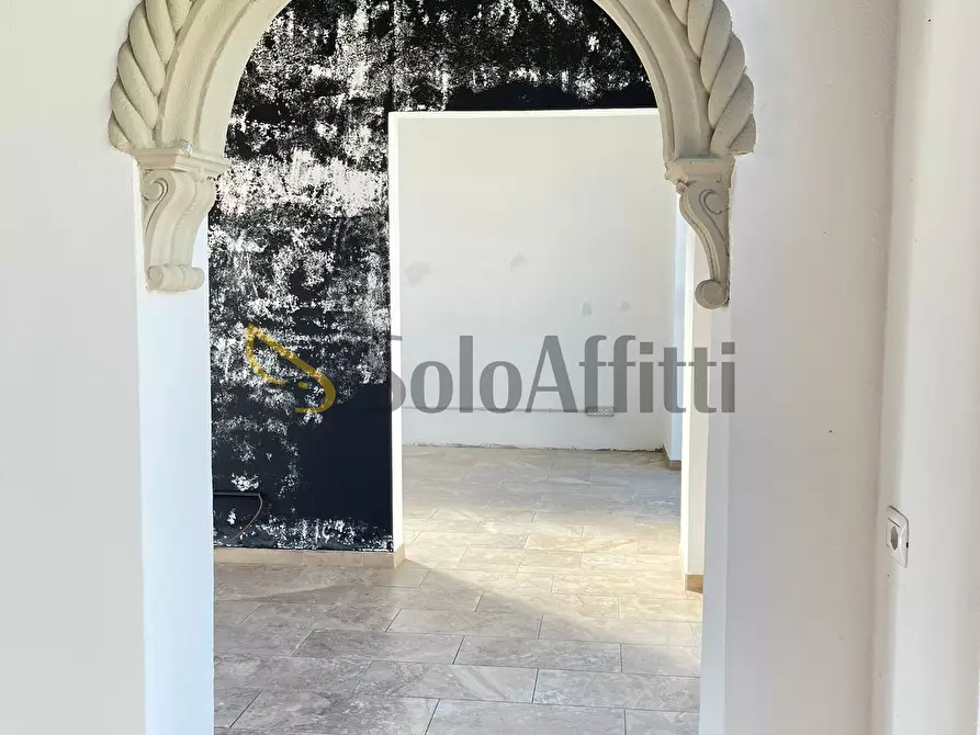 Immagine 8 di Locale commerciale in affitto  a Gallarate