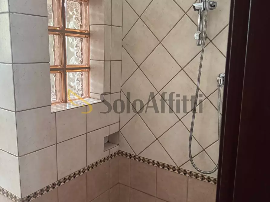 Immagine 15 di Bilocale in affitto  in Via Verolengo 165 a Torino