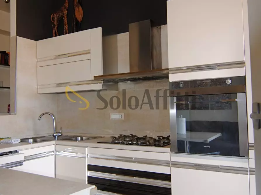 Immagine 13 di Quadrilocale in affitto  a Livorno