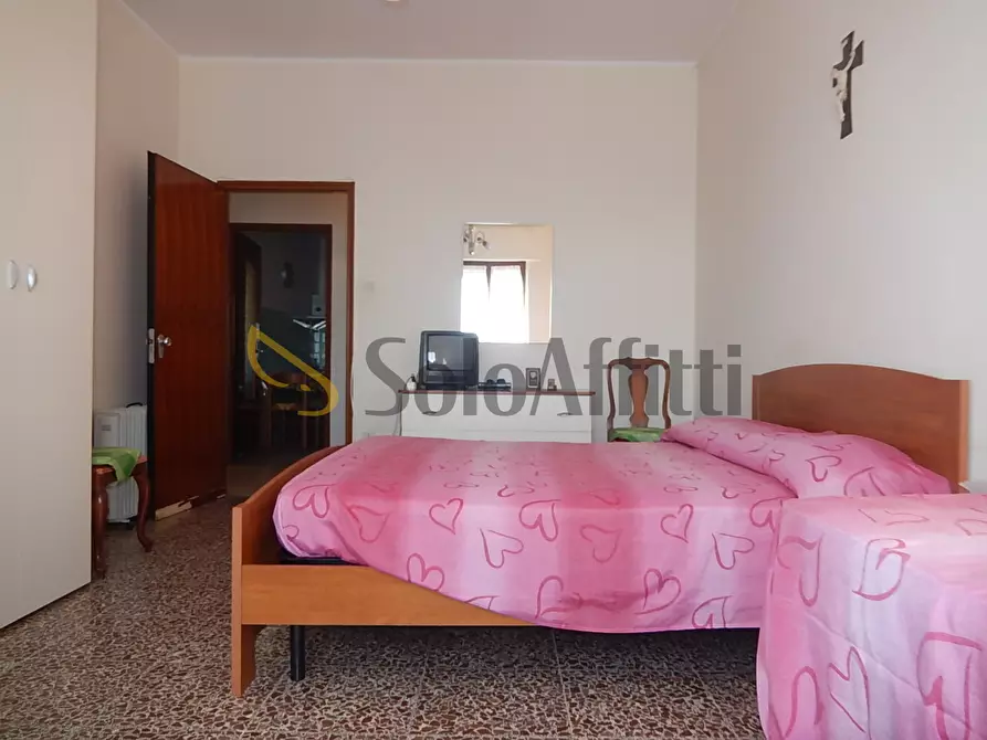 Immagine 15 di Stanza singola in affitto  a Catanzaro
