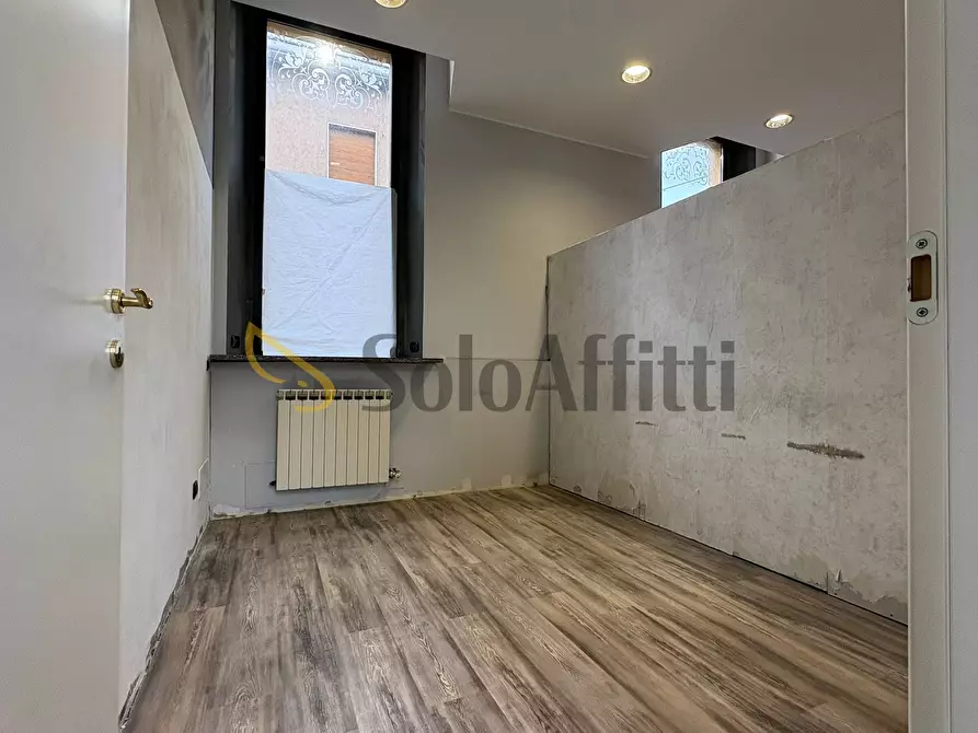 Immagine 8 di Locale commerciale in affitto  in Via dei Mille 11 a Busto Arsizio