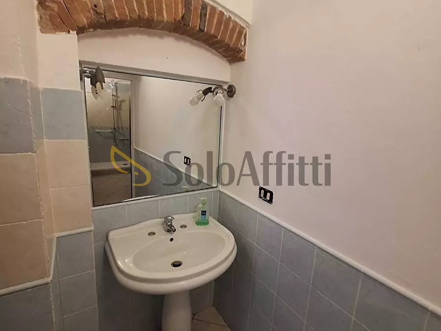 Immagine 13 di Quadrilocale in affitto  a Livorno